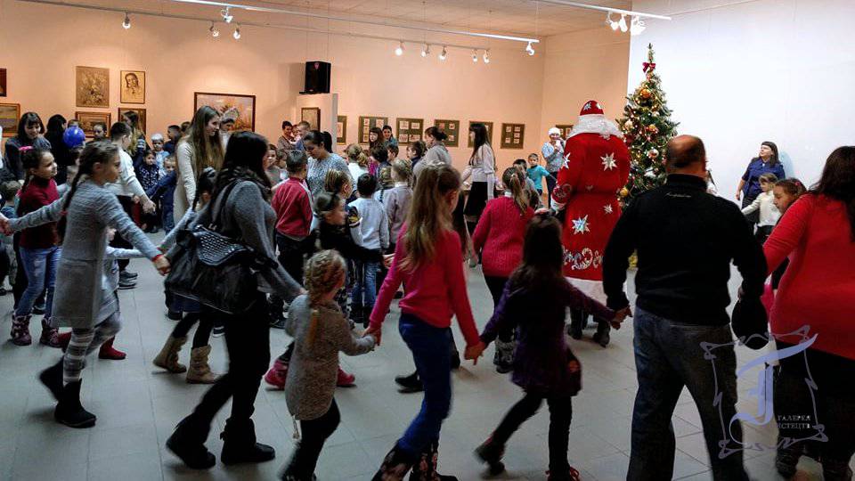 Новорічно-різдвяне свято для дітей пільгових категорій