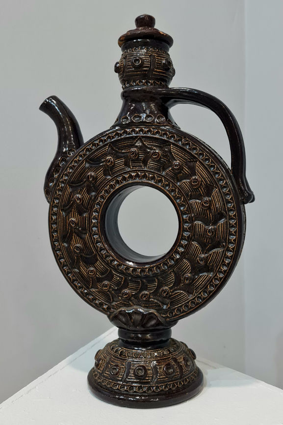 Куманець. 1948 рік. Майоліка, полива, гравіровка. h-41, d-24